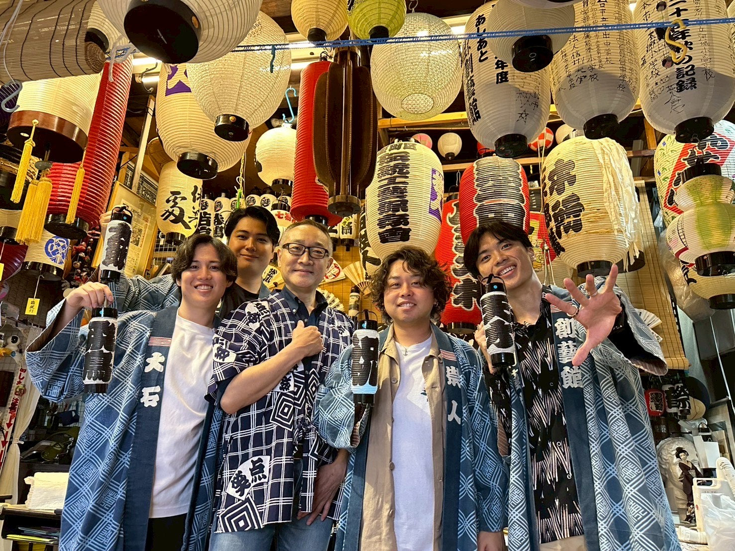 Lantern Making Workshop in Asakusa with a Craftsman