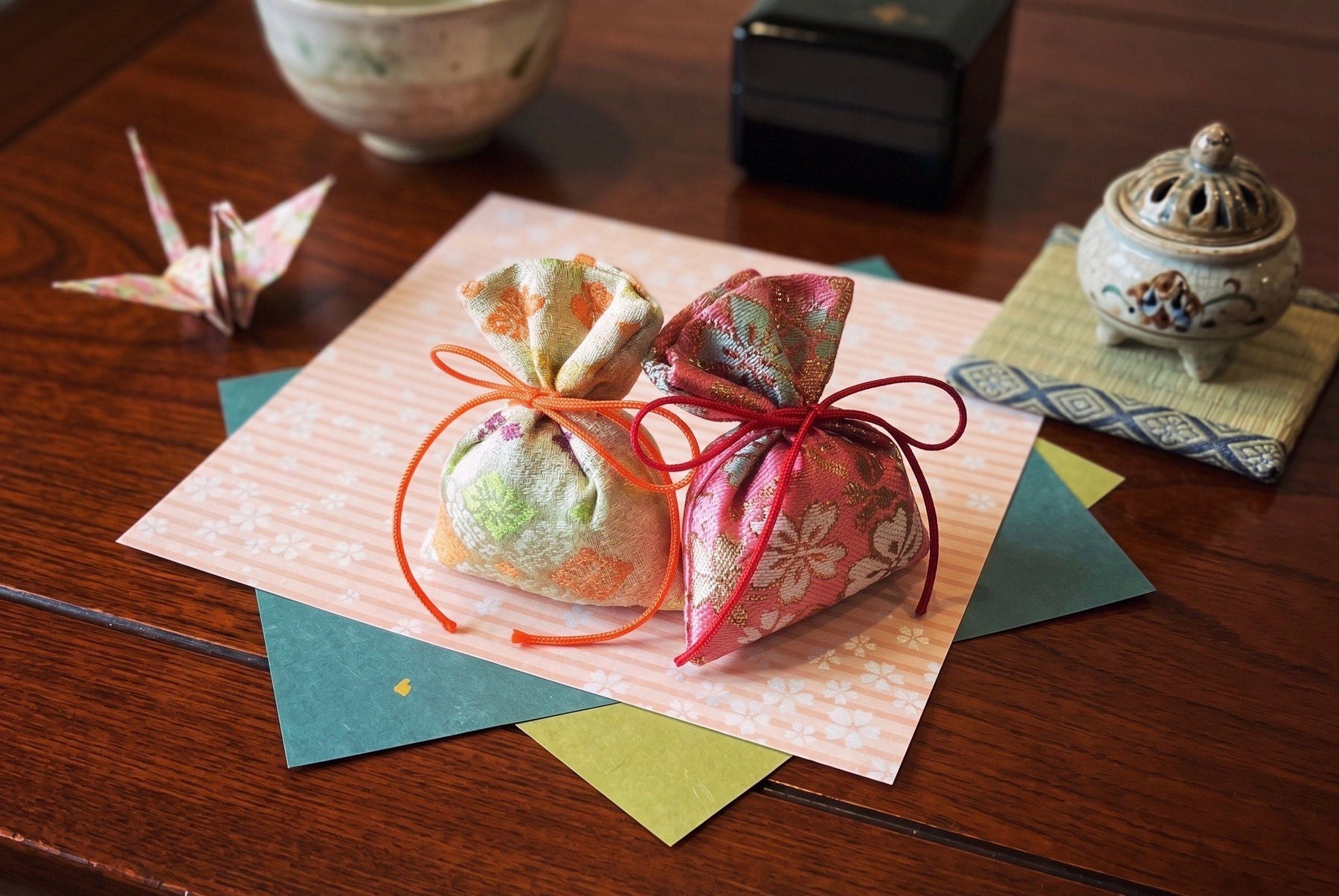 Ginza: Make Your Own Incense Sachet with a Fragrance Expert (60 Minutes)