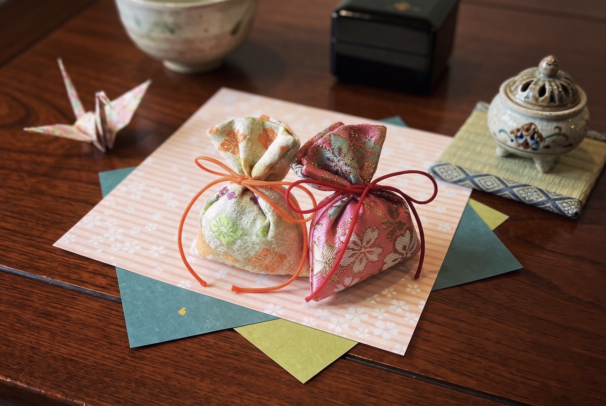 Ginza: Make Your Own Incense Sachet with a Fragrance Expert (60 Minutes)